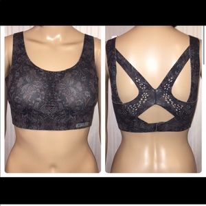 Victoria’s Secret Angel Max sports bra